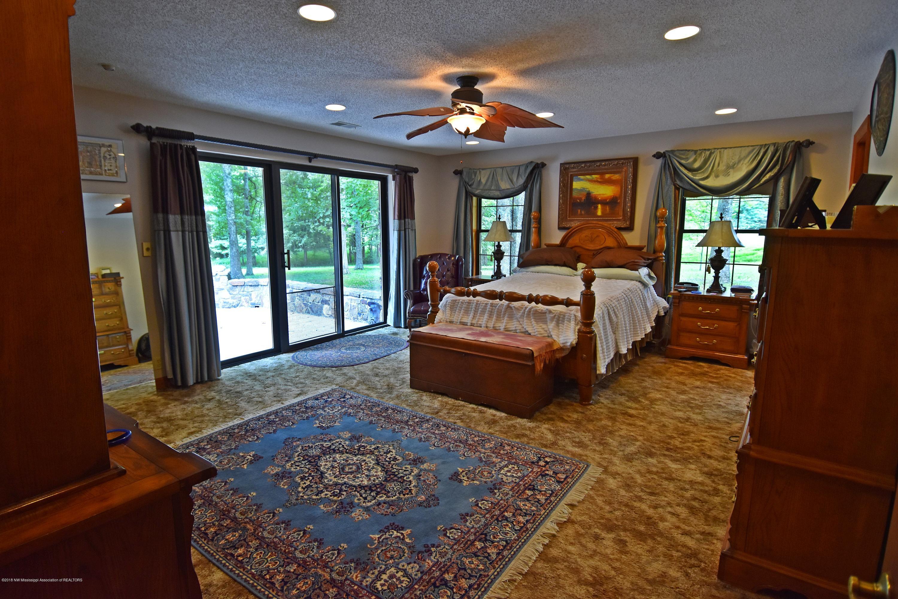 1980 West Oak Grove Road Hernando, MS 38632 - Photo 12 of 27 Master Suite