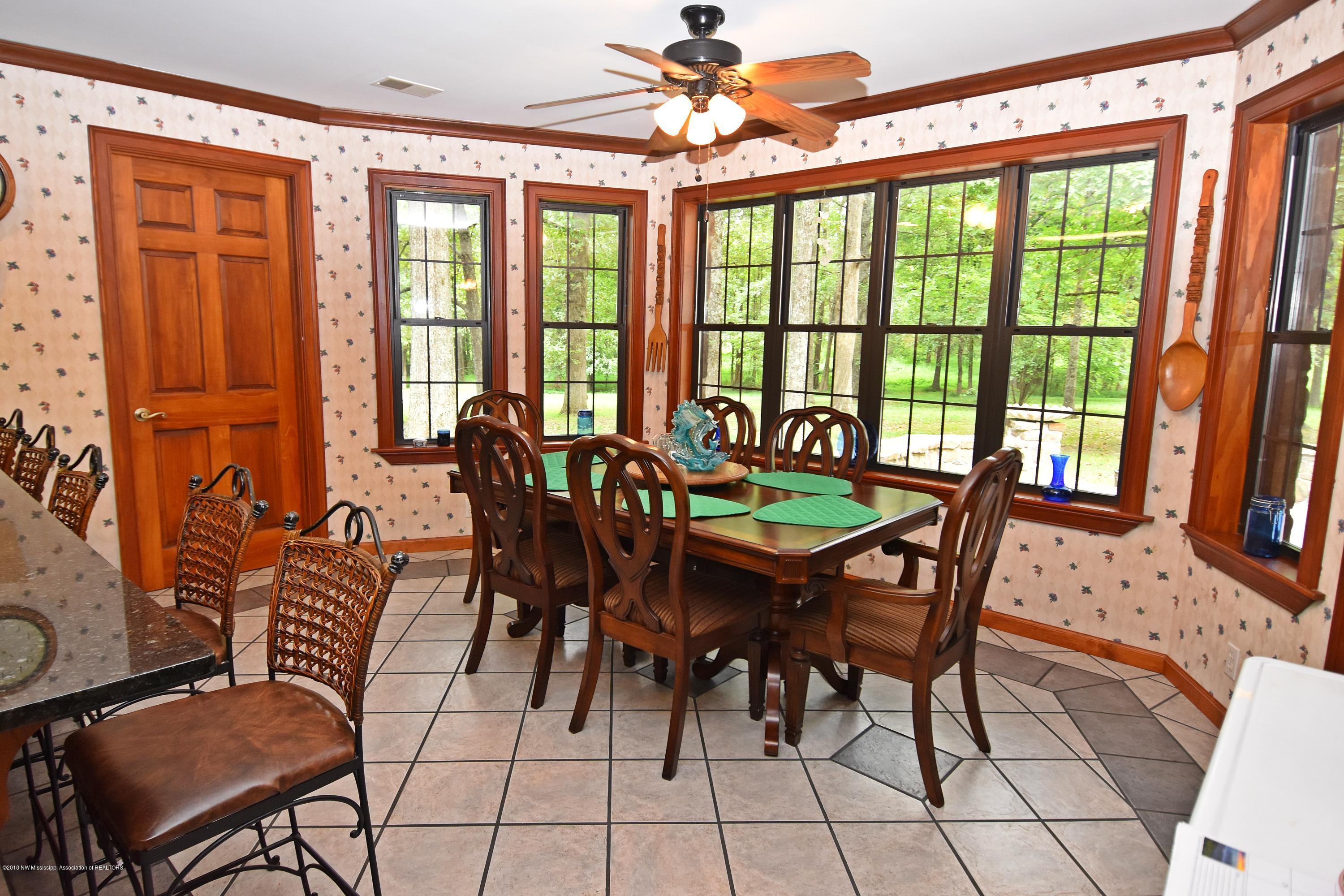 1980 West Oak Grove Road Hernando, MS 38632 - Photo 10 of 27 Breakfast Room
