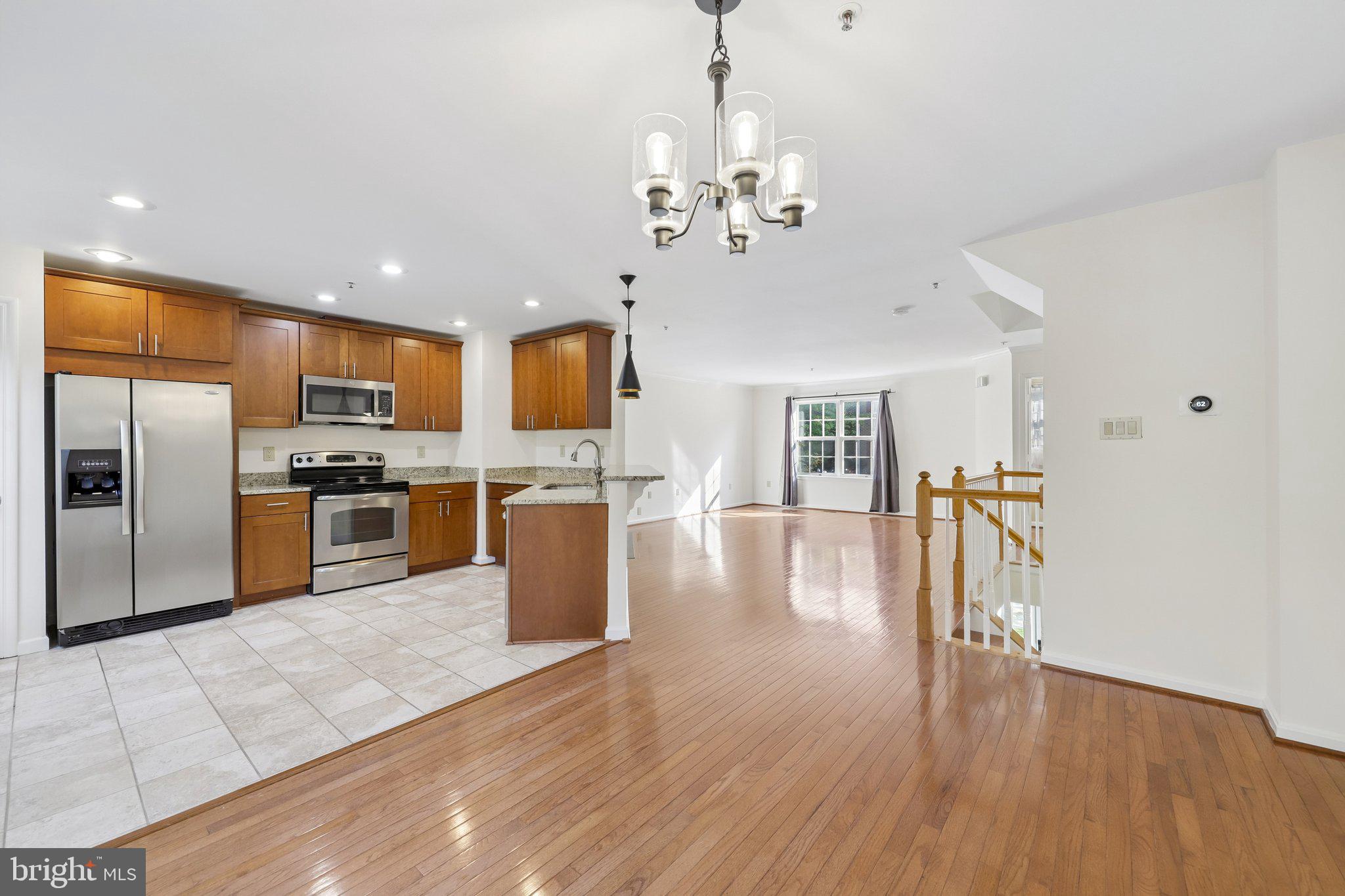 14214 Plum Run Way Silver Spring, MD 20906 - Photo 5 of 28