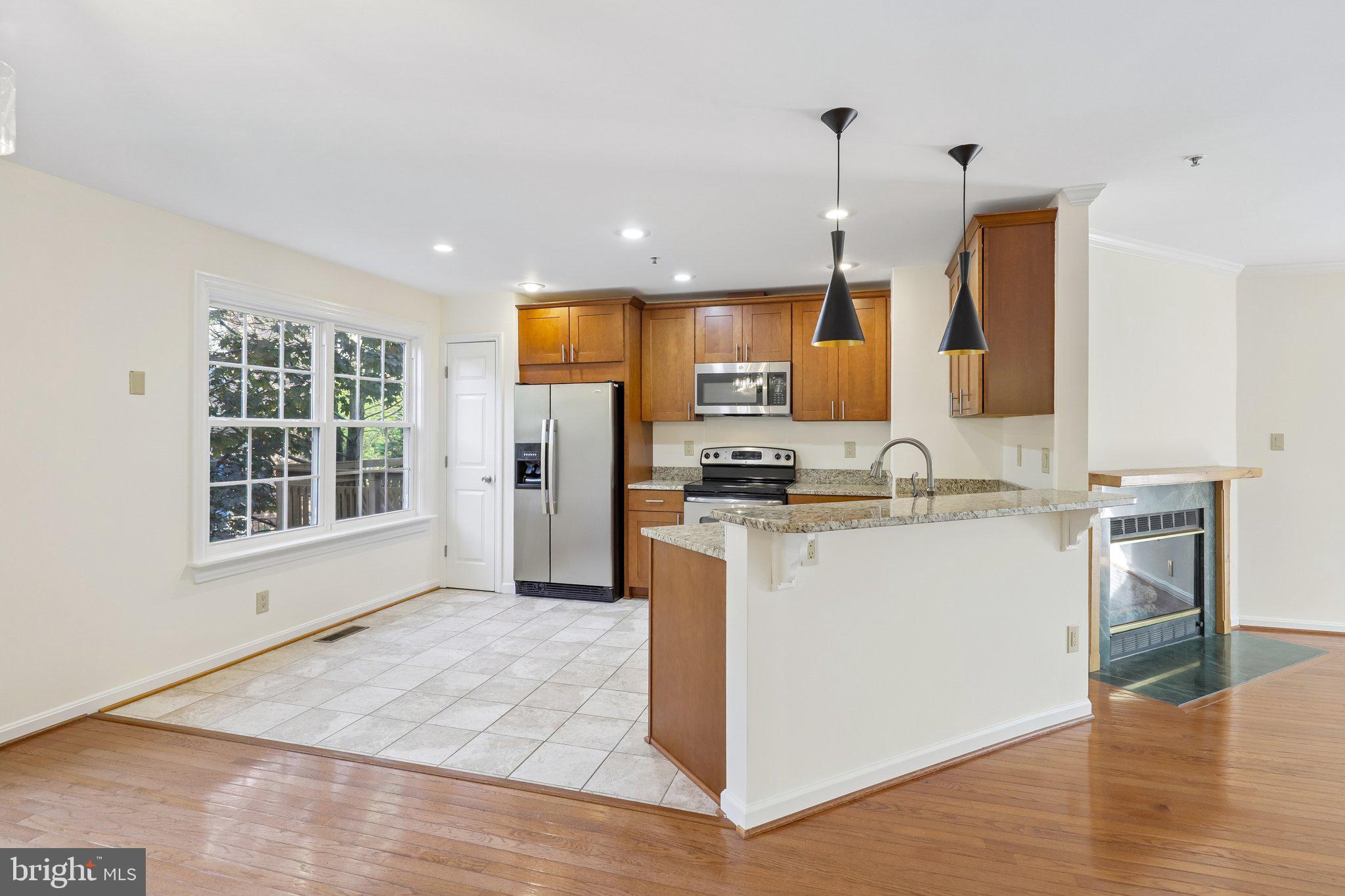14214 Plum Run Way Silver Spring, MD 20906 - Photo 6 of 28