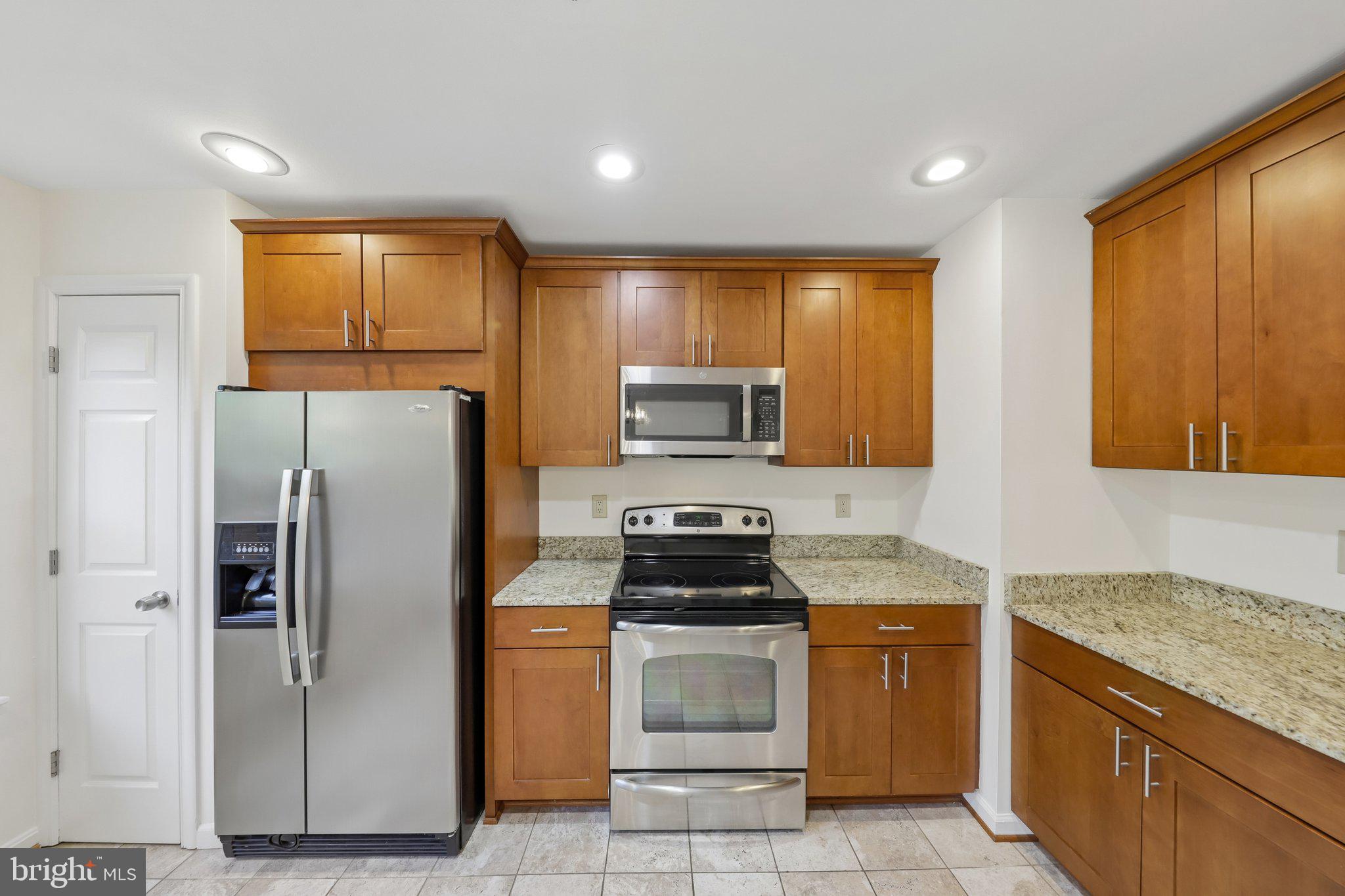 14214 Plum Run Way Silver Spring, MD 20906 - Photo 7 of 28