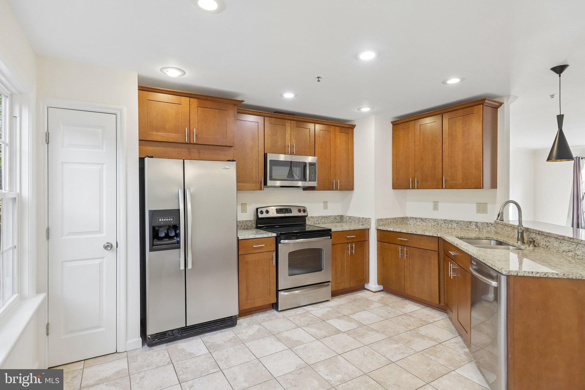 14214 Plum Run Way Silver Spring, MD 20906 - Photo 8 of 28