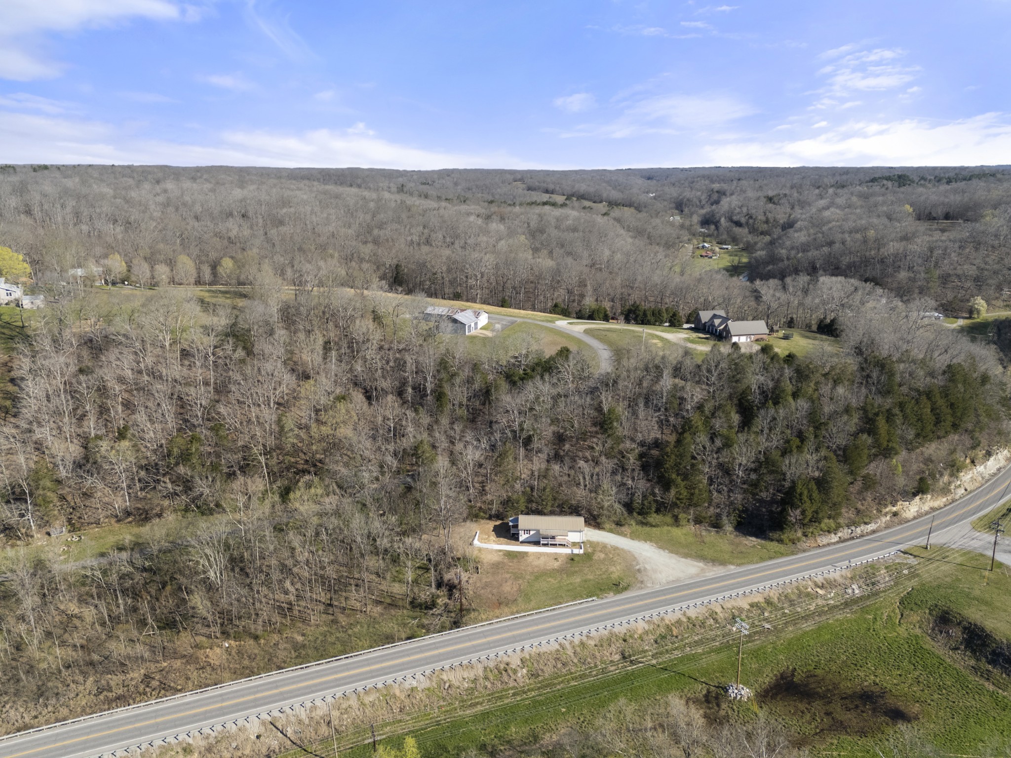 351 Highway 100 Centerville, TN 37033 - Photo 23 of 31 a view of a outdoor space with mountain view