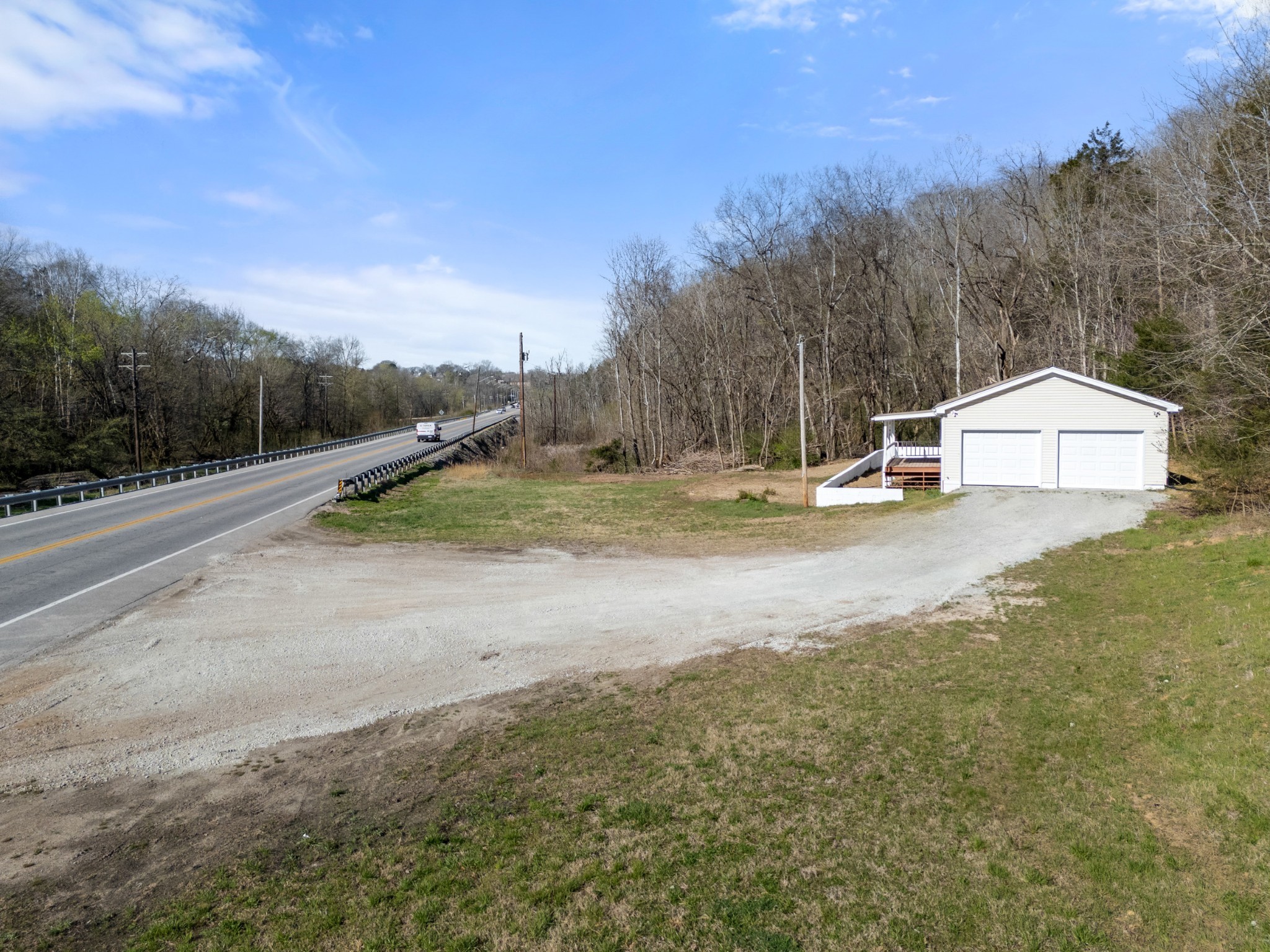 351 Highway 100 Centerville, TN 37033 - Photo 30 of 31 a view of a outdoor space with trees