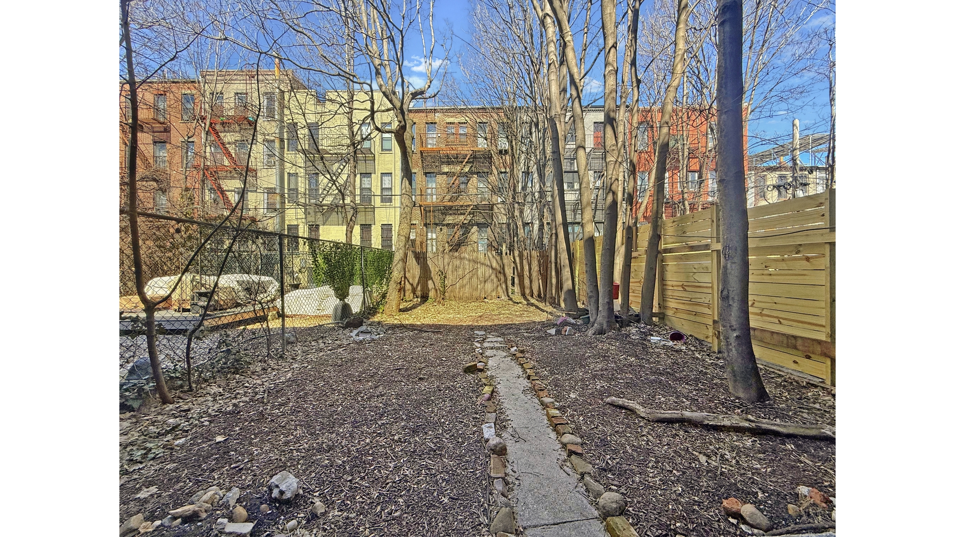 907 Jefferson Avenue Brooklyn, NY 11221 - Photo 31 of 39