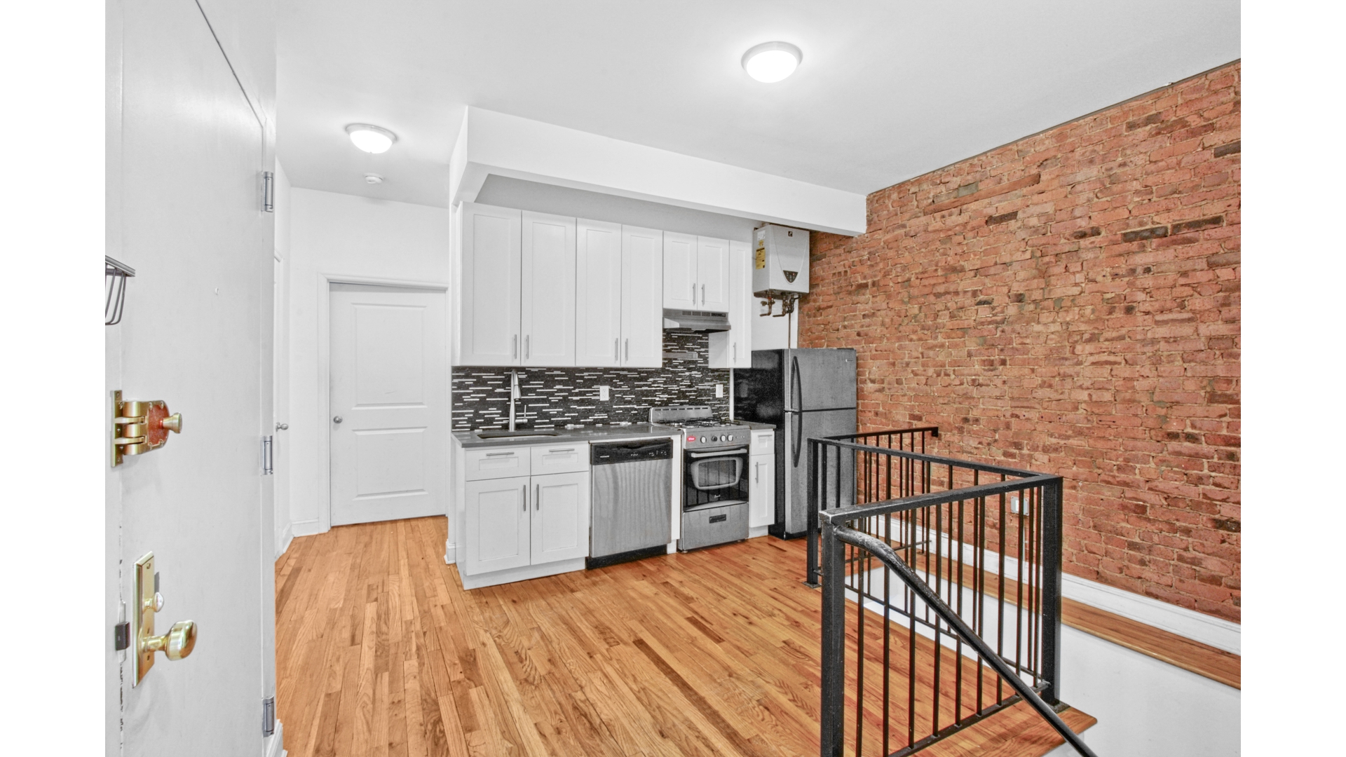 907 Jefferson Avenue Brooklyn, NY 11221 - Photo 3 of 39