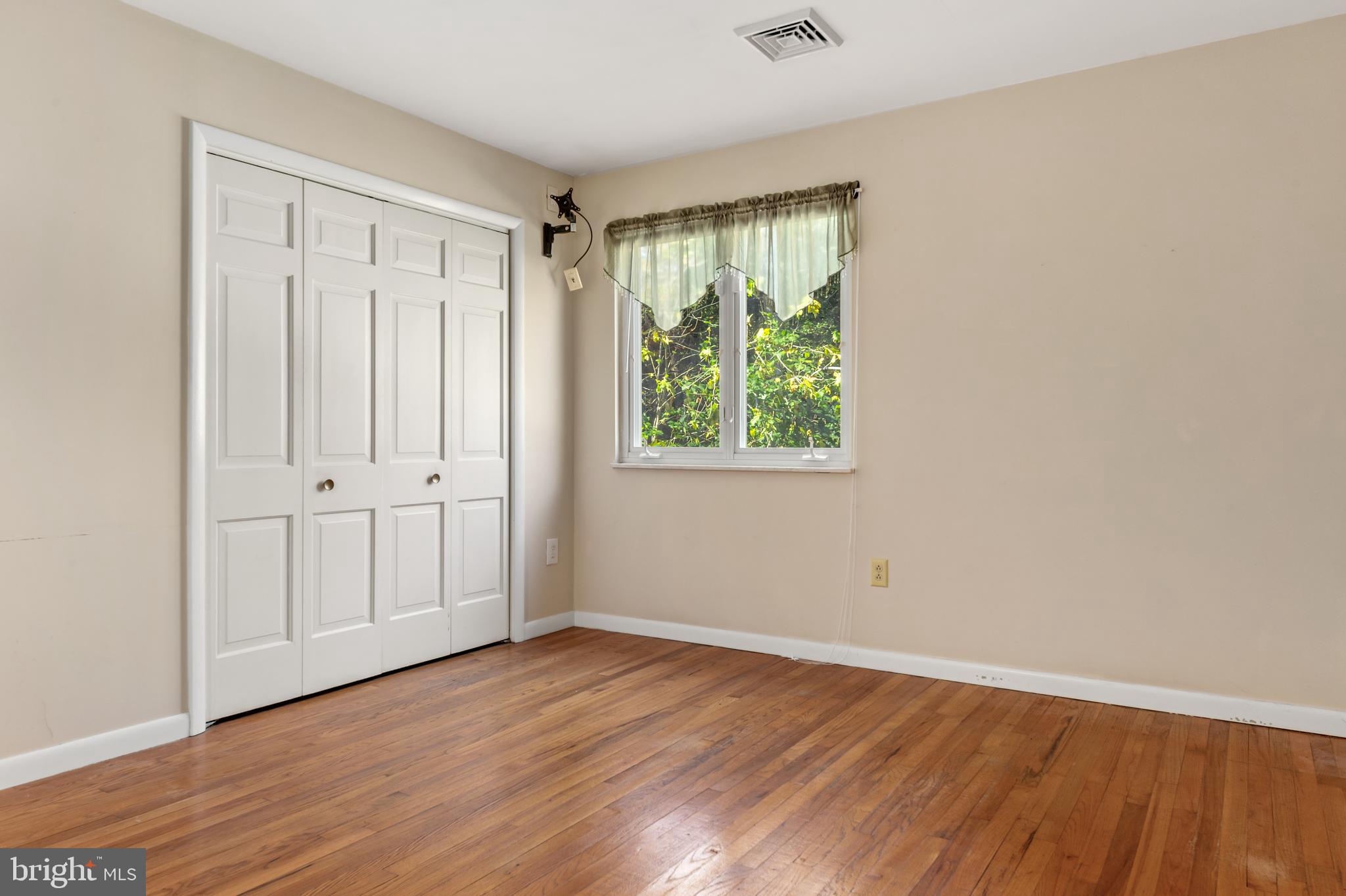 226 Cobbs Mill Road Bridgeton, NJ 08302 - Photo 15 of 32 Main bedroom