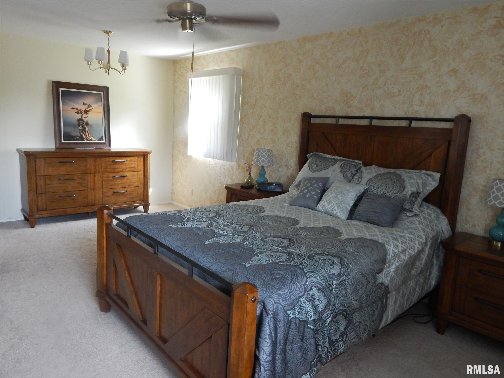 5656 North Hamilton Road Peoria, IL 61614 - Photo 14 of 40 Gallery Image 14