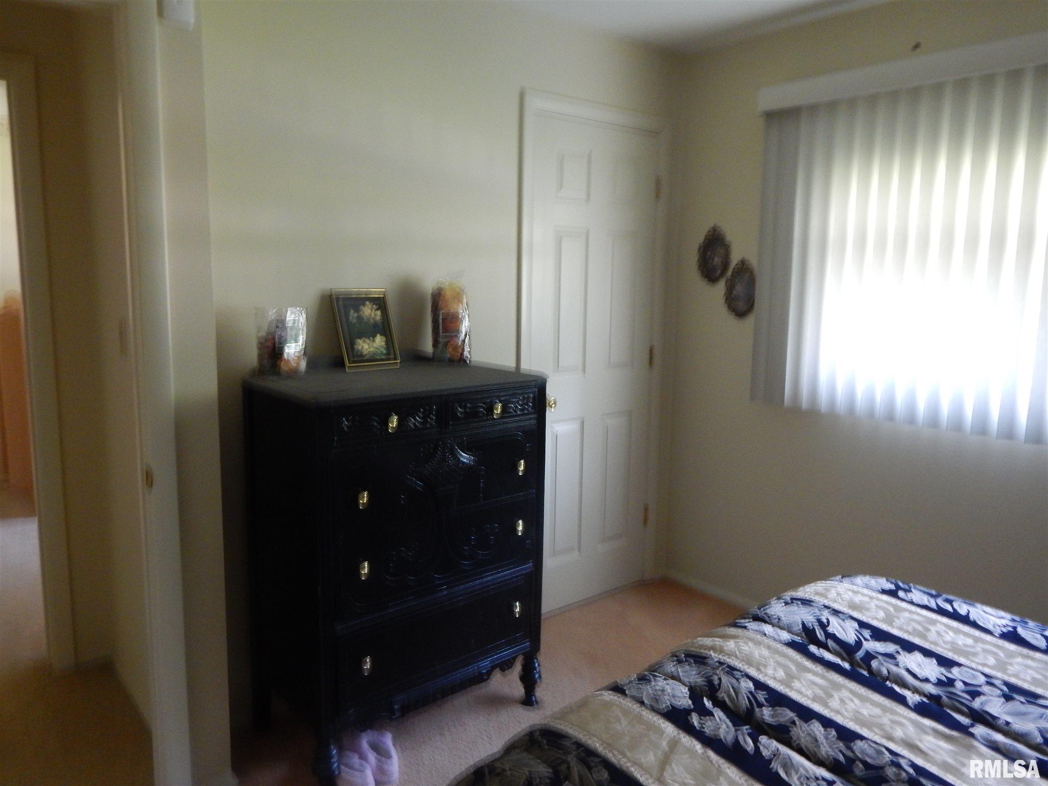 5656 North Hamilton Road Peoria, IL 61614 - Photo 17 of 40 Gallery Image 17