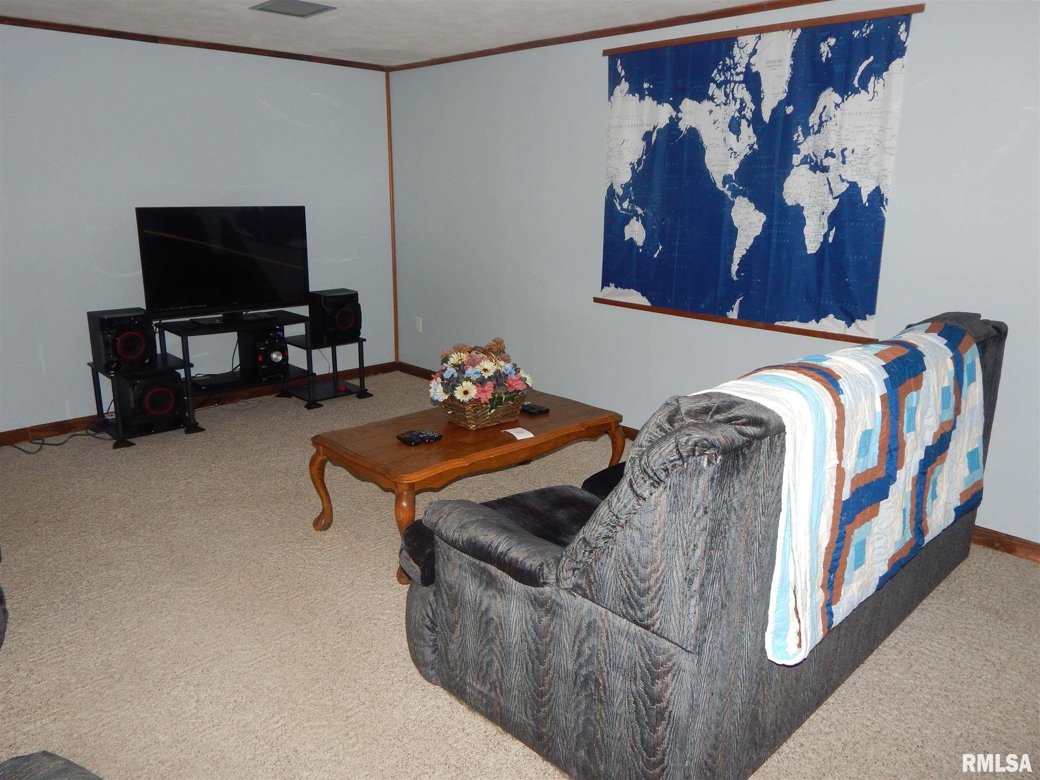 5656 North Hamilton Road Peoria, IL 61614 - Photo 24 of 40 Gallery Image 24