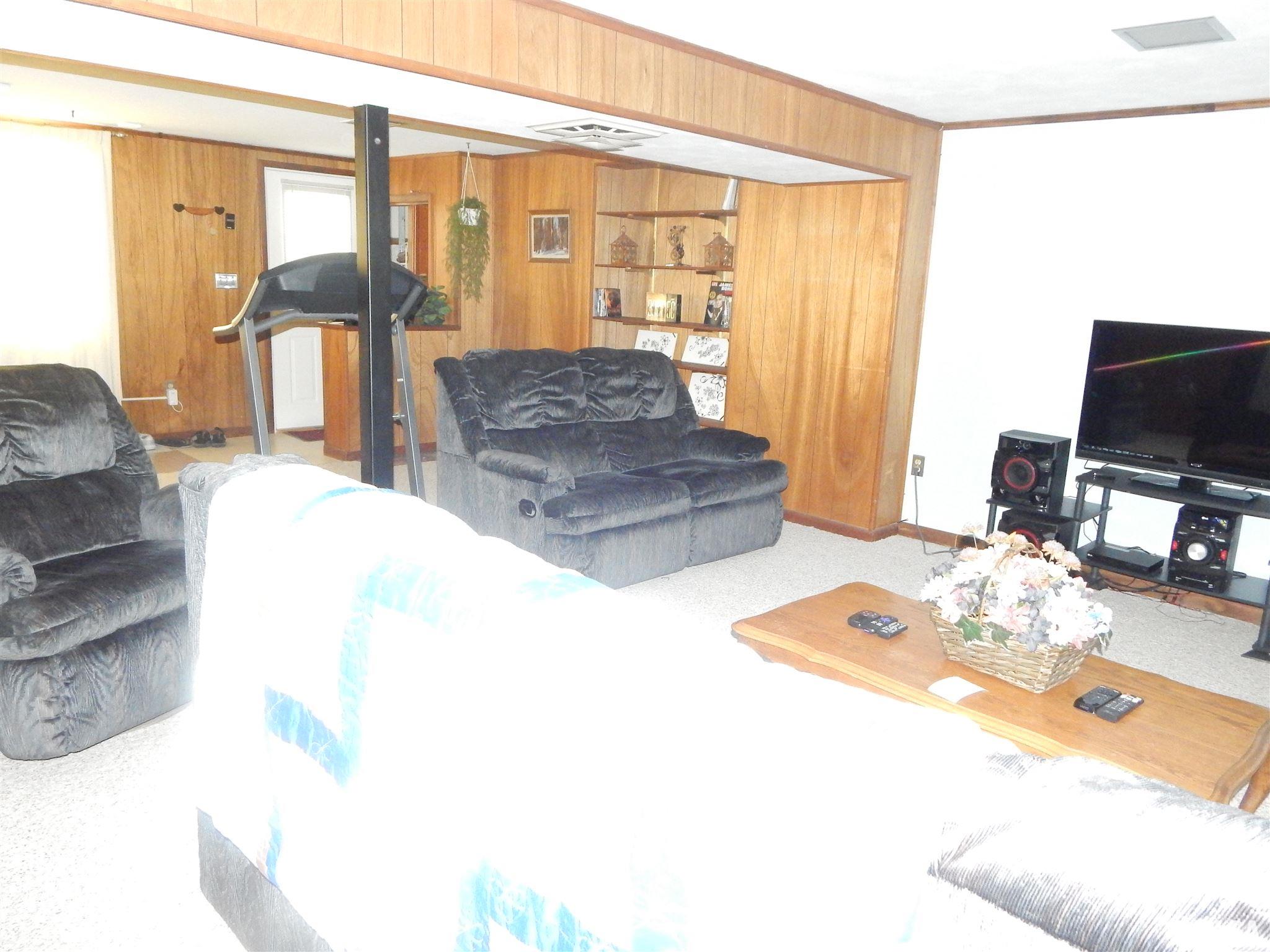 5656 North Hamilton Road Peoria, IL 61614 - Photo 25 of 40 Gallery Image 25