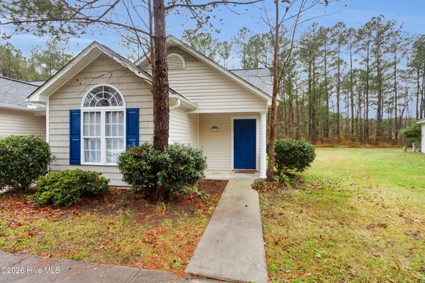 $1,550 | 3825 Elizabeth Avenue, New Bern, NC 28562