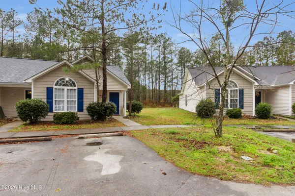 $1,550 | 3825 Elizabeth Avenue, New Bern, NC 28562