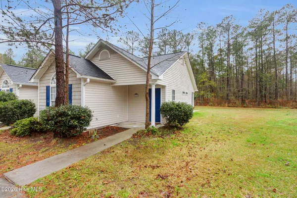 $1,550 | 3825 Elizabeth Avenue, New Bern, NC 28562