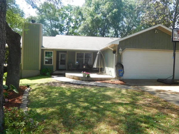 $2,200 | 527 Matthew Street, Niceville, FL 32578