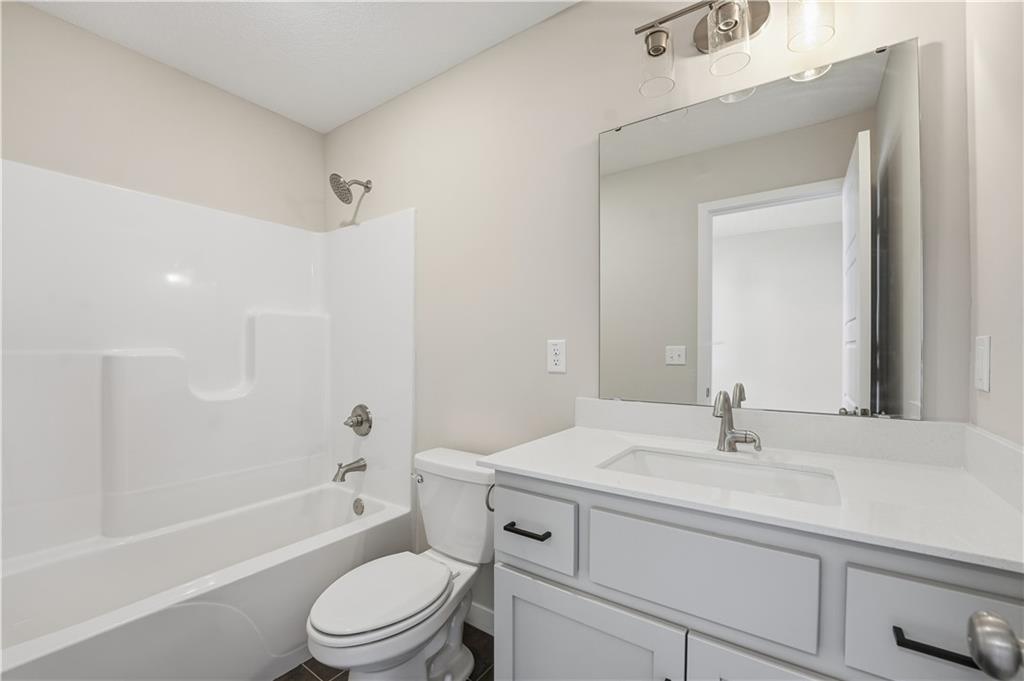 409 Woodview Drive Raymore, MO 64083 - Photo 25 of 43