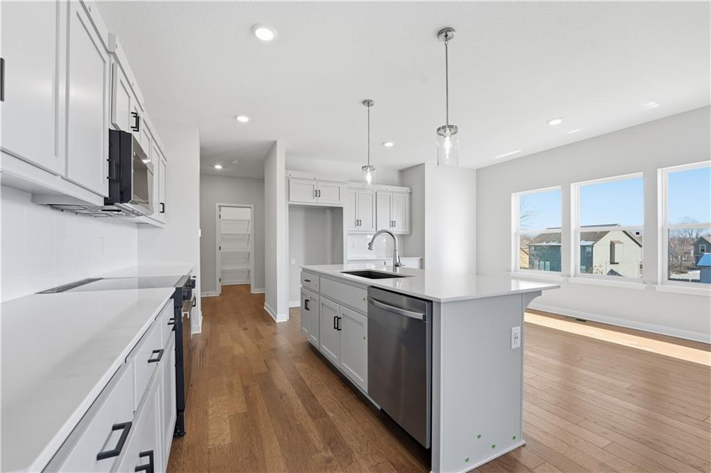 409 Woodview Drive Raymore, MO 64083 - Photo 10 of 43