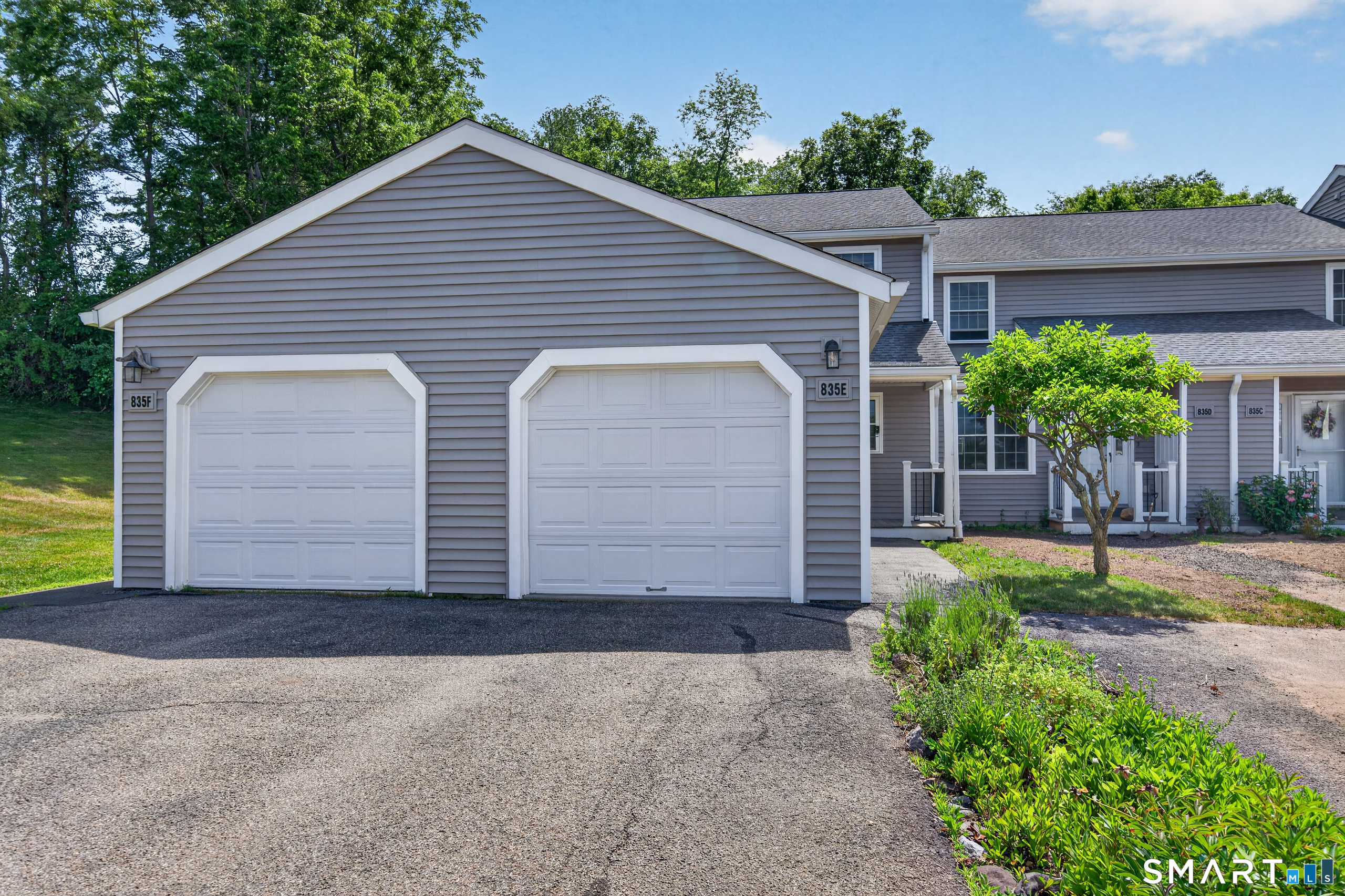 835 Long Hill Road Middletown, CT 06457 - Photo 33 of 38