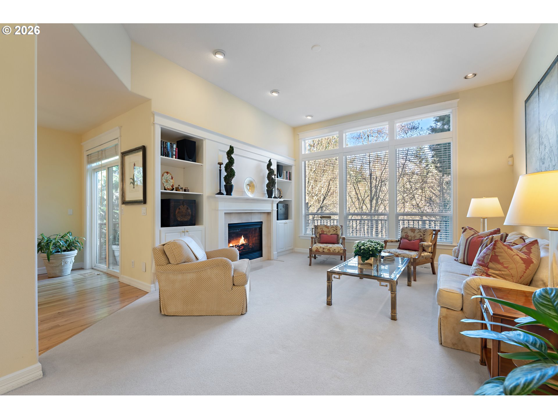 6321 Southwest Canby Street Portland, OR 97219 - Photo 3 of 32