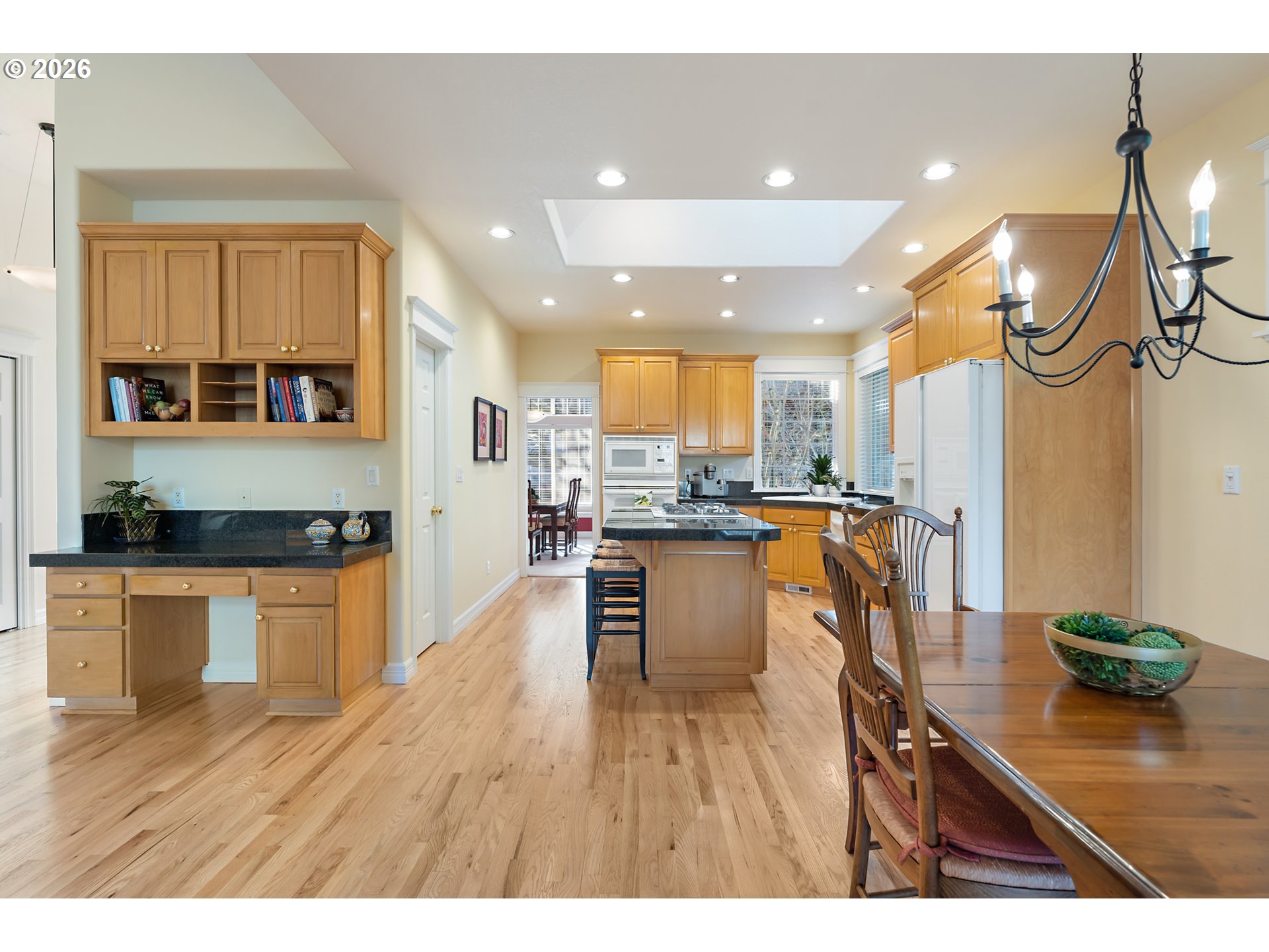 6321 Southwest Canby Street Portland, OR 97219 - Photo 8 of 32