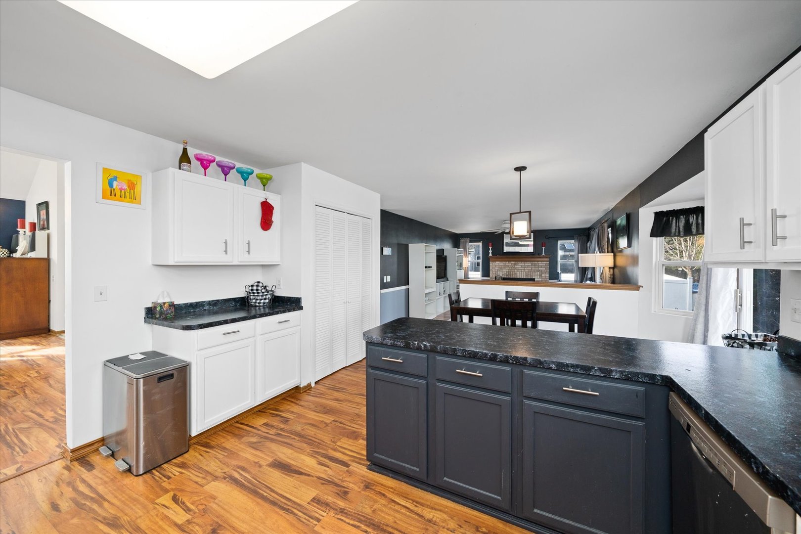 376 Brookhaven Circle Sugar Grove, IL 60554 - Photo 10 of 33 a kitchen with stainless steel appliances granite countertop a sink stove and refrigerator
