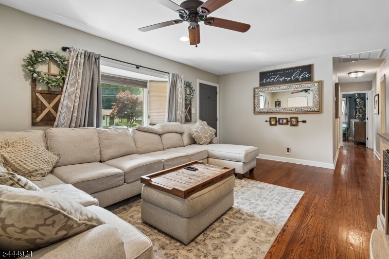 22 Summit Road Oak Ridge, NJ 07438 - Photo 5 of 32