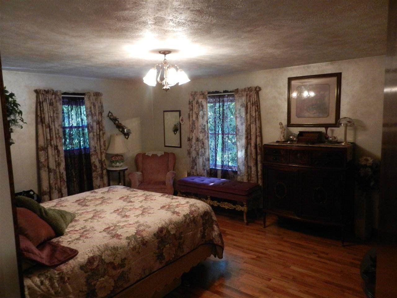 8290 West Stanley Road Flushing, MI 48433 - Photo 15 of 42 21495493-14.JPG