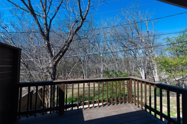 $1,995 | 2704 Catalina Drive, Unit B, Austin, TX 78741