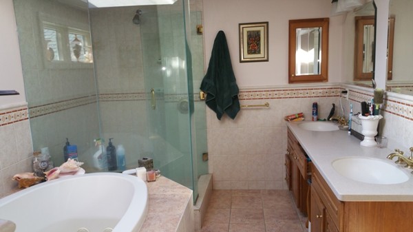 76 Oxbow Road Needham, MA 02492 - Photo 6 of 6 Gallery Image 6