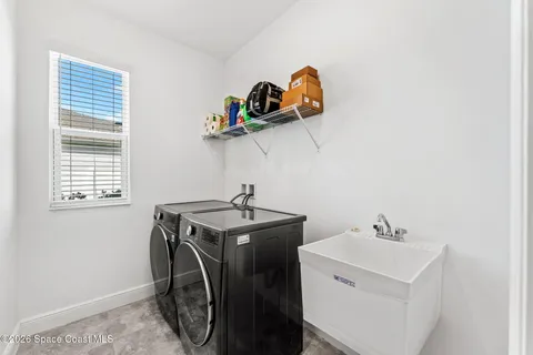 $725,000 | 165 Loymer Circle, Merritt Island, FL 32953