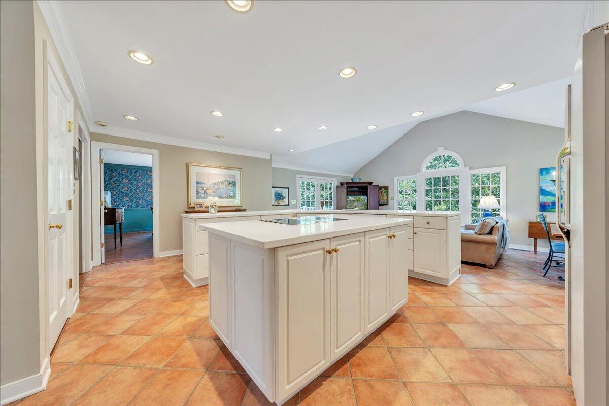 723 White Oak Road Southwest Roanoke, VA 24014 - Photo 24 of 76 24-MIB09083