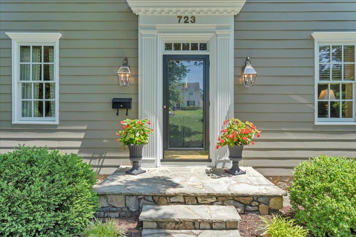 723 White Oak Road Southwest Roanoke, VA 24014 - Photo 5 of 76 05-MIB09311