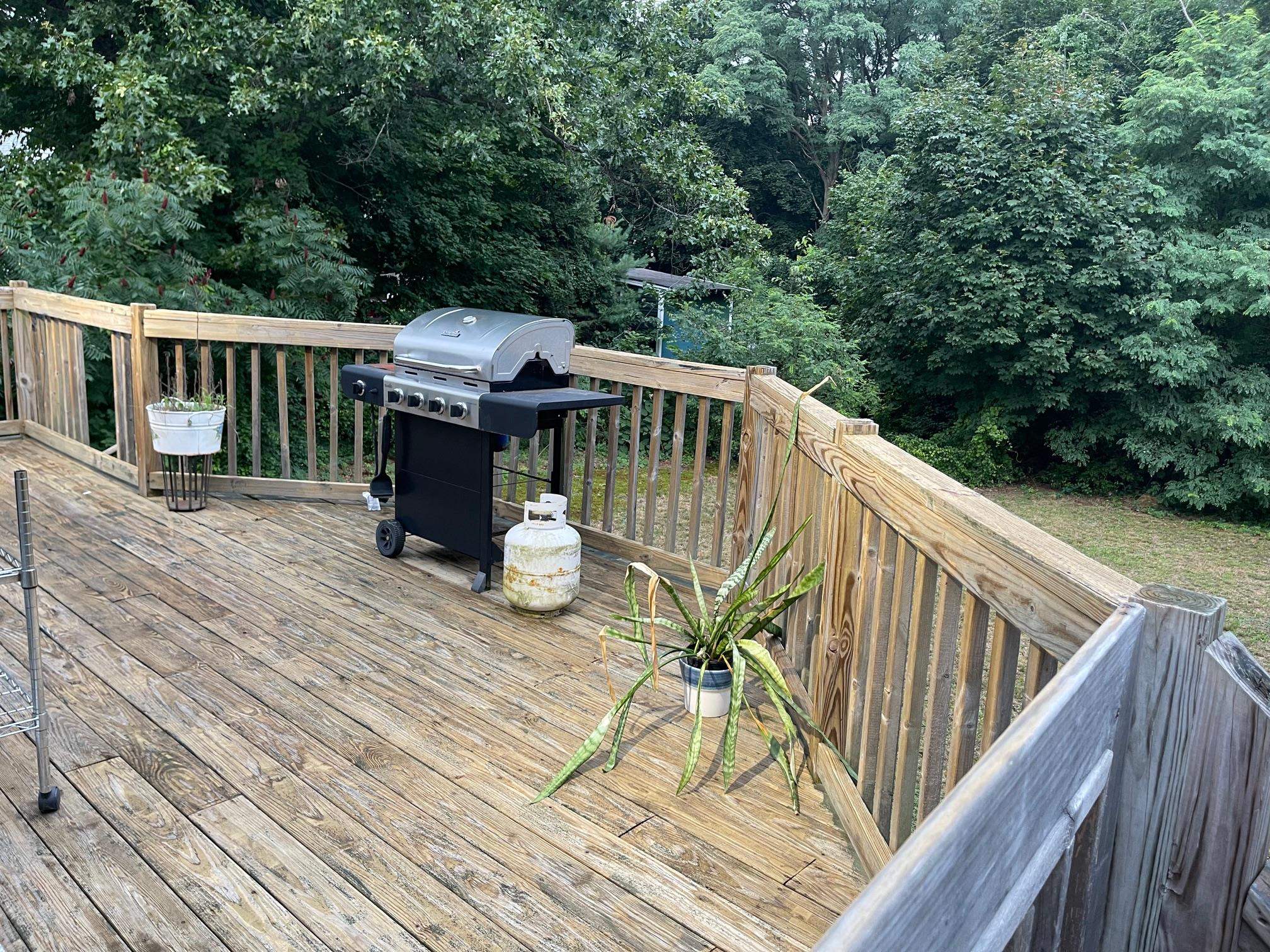89 Shirley Hill Road Manchester, NH 03102 - Photo 17 of 28 Gallery Image 17