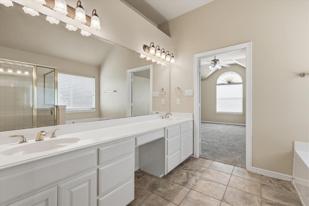 944 Hedgcoxe Road Plano, TX 75025 - Photo 24 of 40