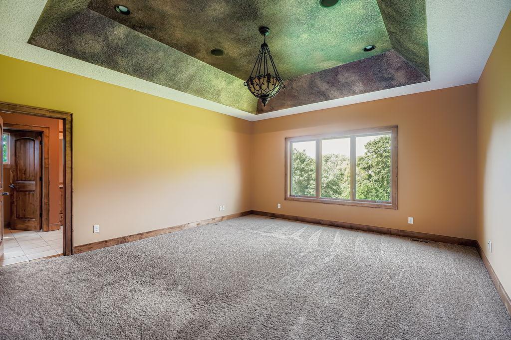 15506 Loop Road South Burnsville, MN 55306 - Photo 15 of 38 Gallery Image 15