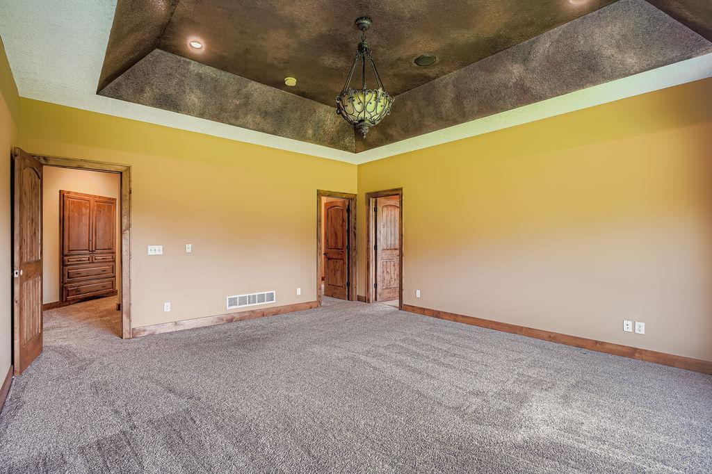 15506 Loop Road South Burnsville, MN 55306 - Photo 16 of 38 Gallery Image 16