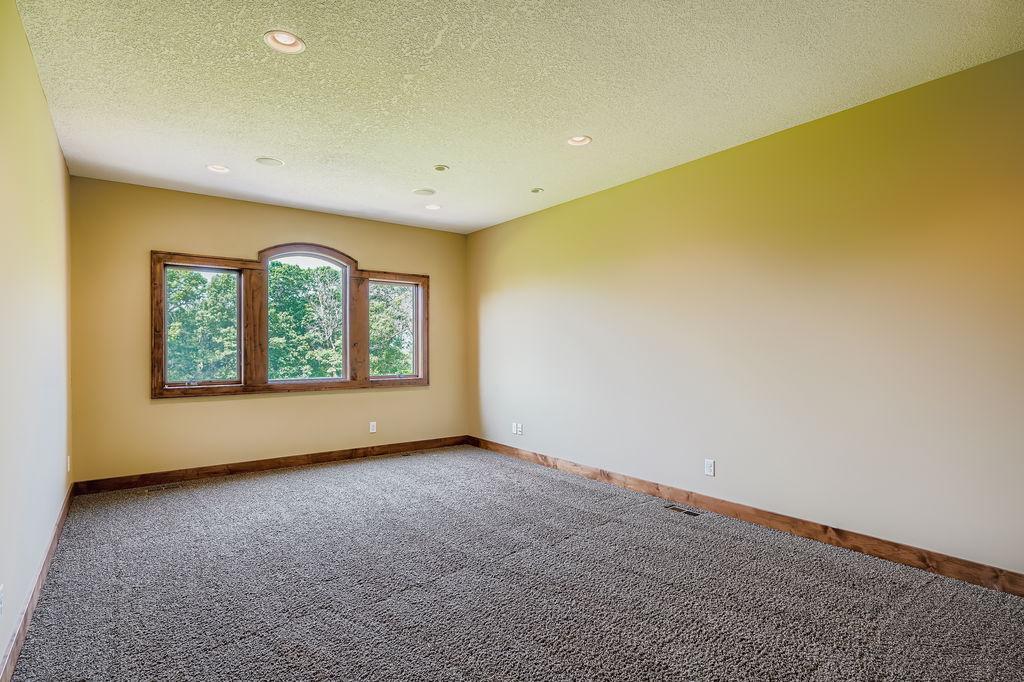 15506 Loop Road South Burnsville, MN 55306 - Photo 22 of 38 Gallery Image 22