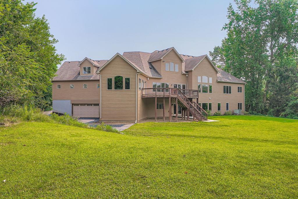 15506 Loop Road South Burnsville, MN 55306 - Photo 31 of 38 Gallery Image 31