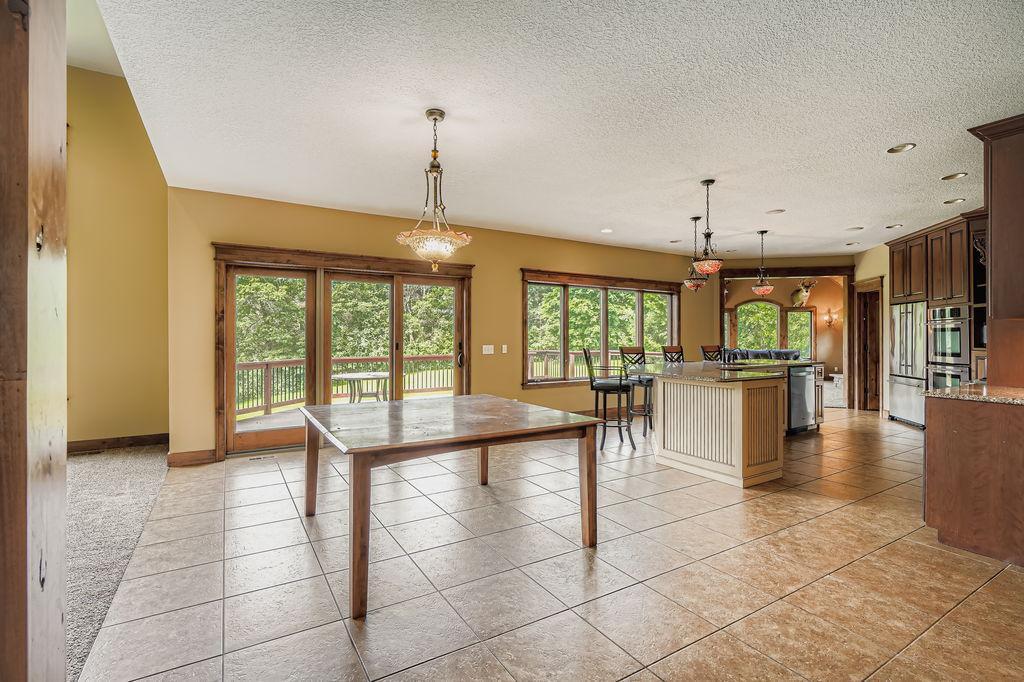 15506 Loop Road South Burnsville, MN 55306 - Photo 8 of 38 Gallery Image 8