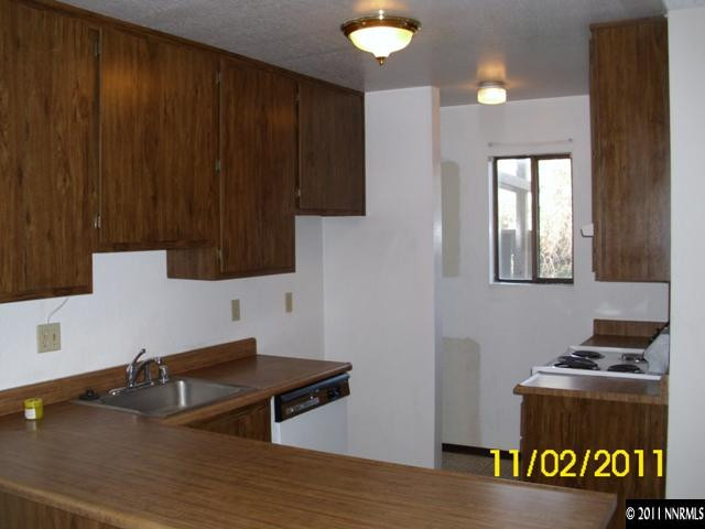 4620 Rio Poco Road Reno, NV 89502 - Photo 6 of 8 Photo 6