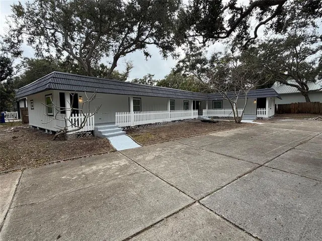 $1,800 | 1156 Orange Avenue, Unit C, Dunedin, FL 34698