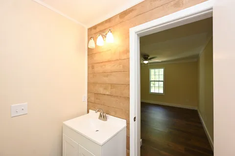 $359,900 | 120 Whippoorwill Lane, Bethpage, TN 37022