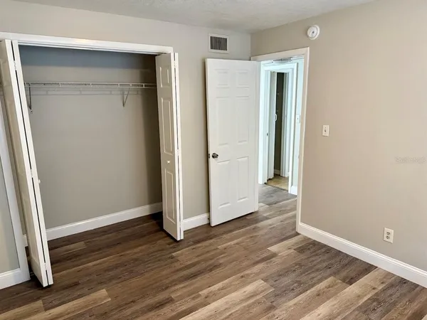 $1,300 | 3906 East Bird Street, Unit B, Tampa, FL 33604