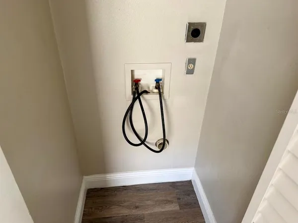 $1,300 | 3906 East Bird Street, Unit B, Tampa, FL 33604