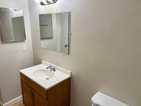 $1,300 | 3906 East Bird Street, Unit B, Tampa, FL 33604