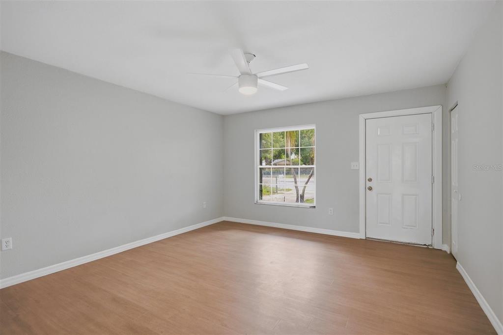 322 Little Rock Court Ocoee, FL 34761 - Photo 3 of 15