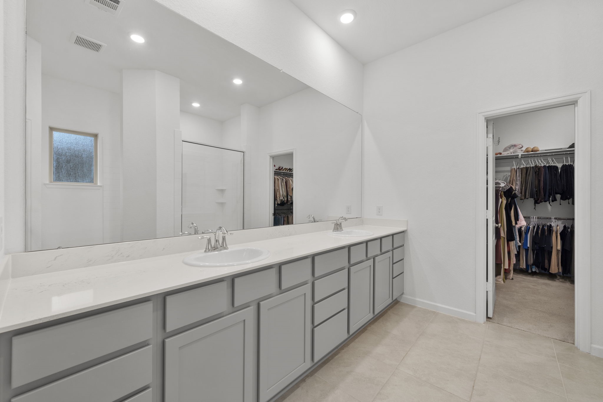 3704 Field Coast Lane Rosenberg, TX 77469 - Photo 23 of 49 Primary bedroom with ensuite bathroom access