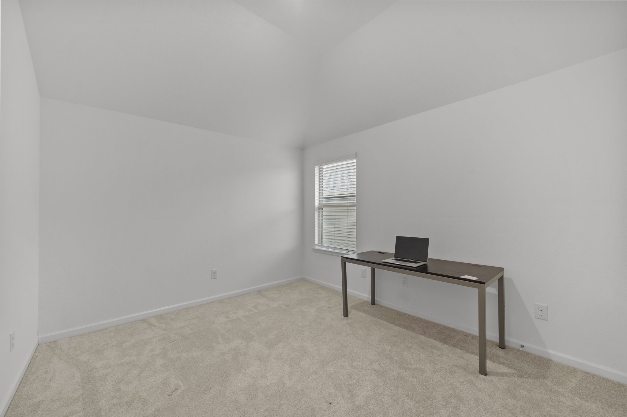 3704 Field Coast Lane Rosenberg, TX 77469 - Photo 41 of 49 5th Bedroom Upstairs