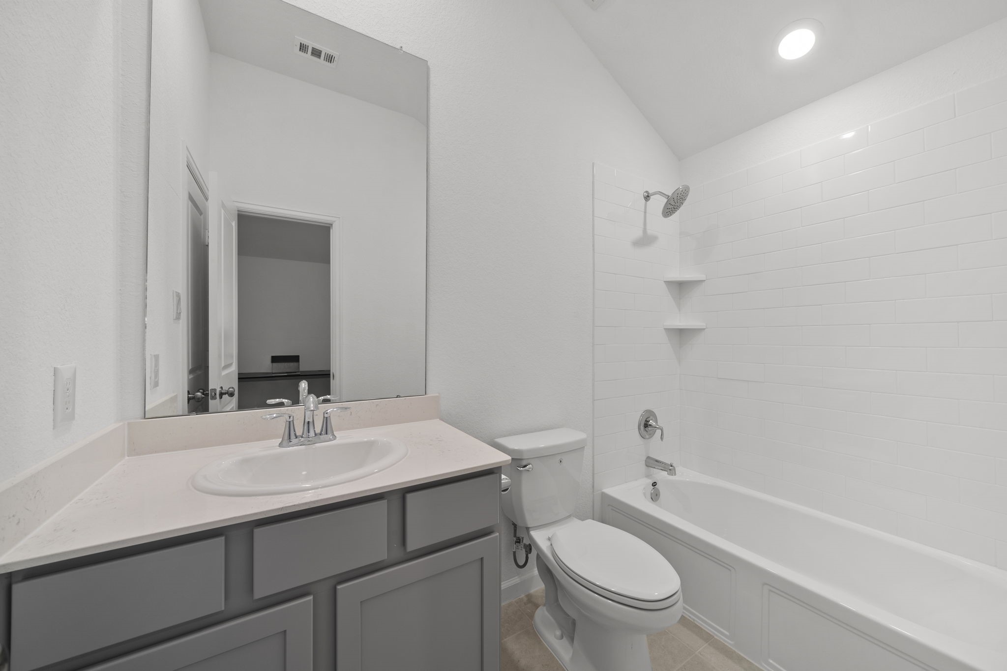 3704 Field Coast Lane Rosenberg, TX 77469 - Photo 43 of 49 Full bath attached to 5th bedroom