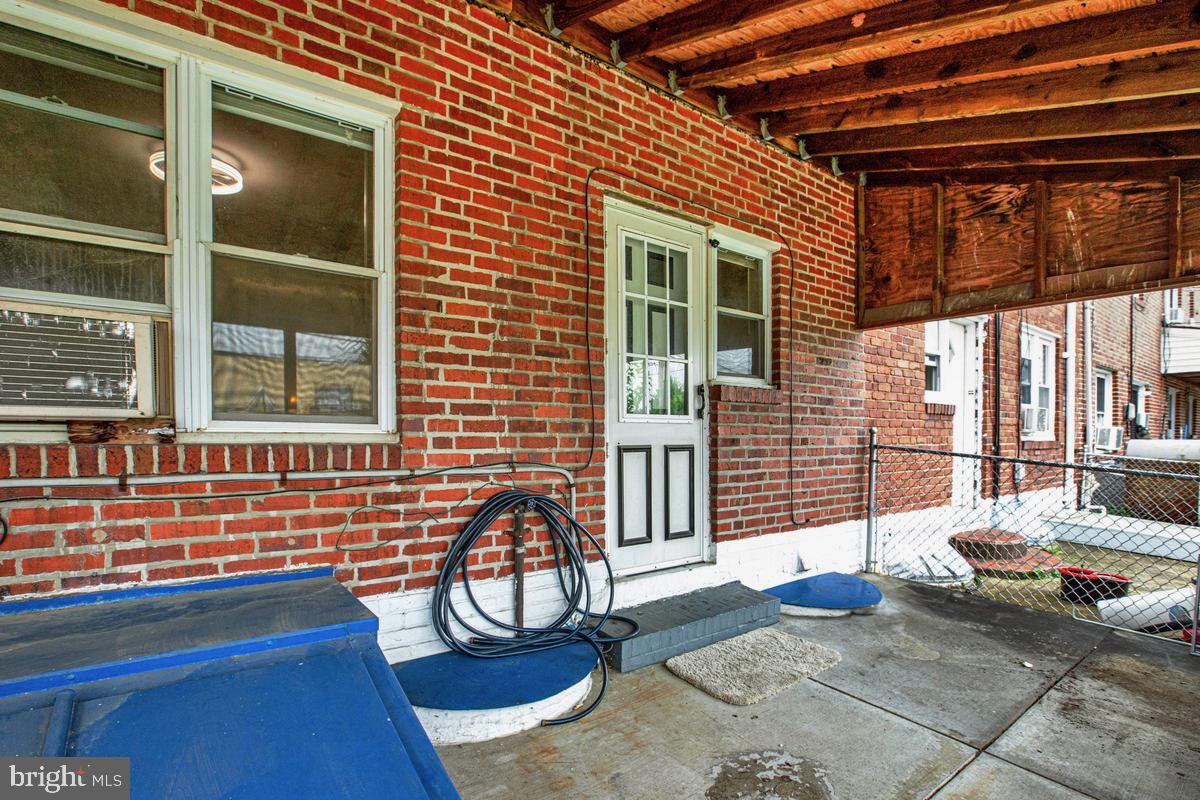 3040 Federal Street Baltimore, MD 21213 - Photo 35 of 41 a front view of a house